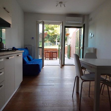 S127 - Sirolo, Nuovissimo Monolocale Con Terrazzo Lägenhet Exteriör bild